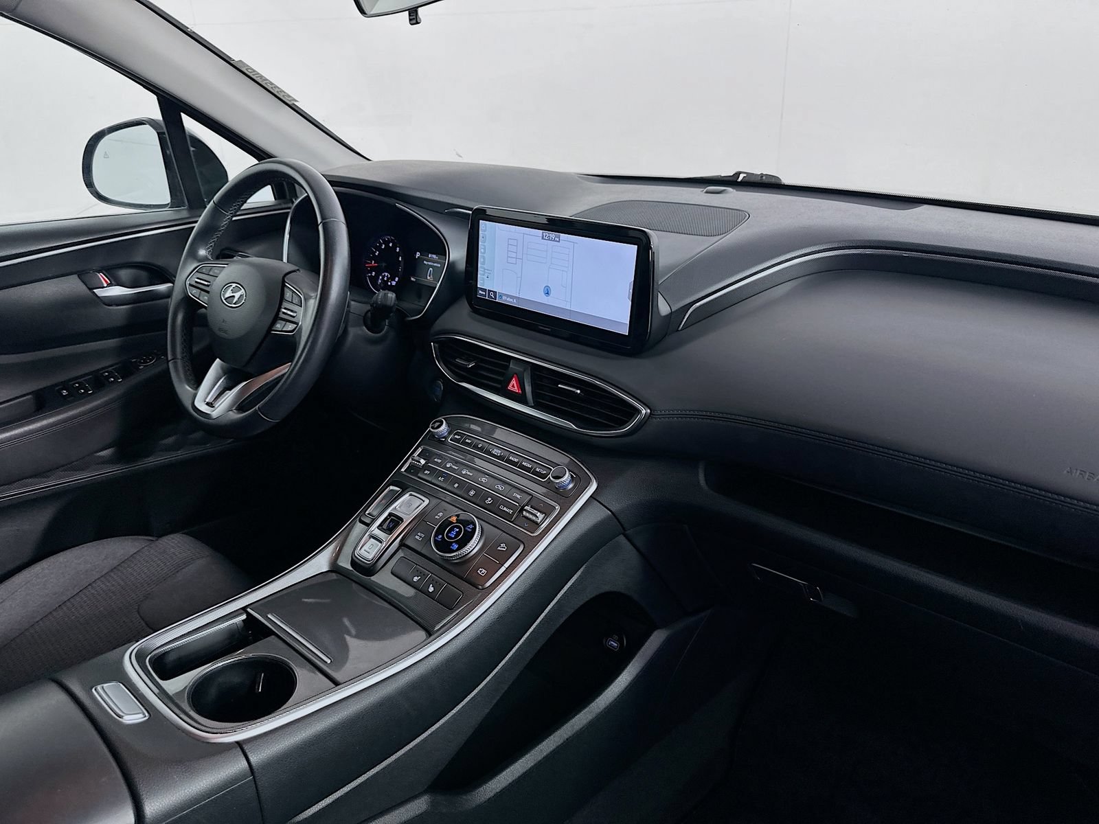 Used 2023 Hyundai Santa Fe SEL AWD/4WD image 30