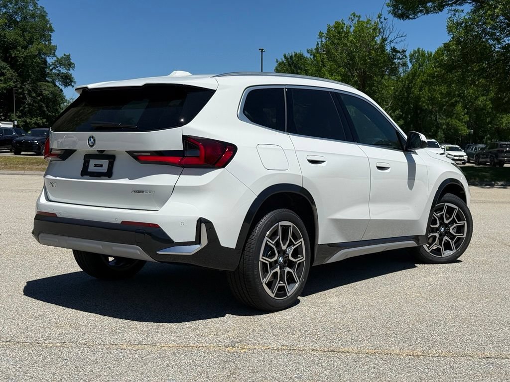 New 2026 BMW X1 xDrive28i AWD/4WD image 6