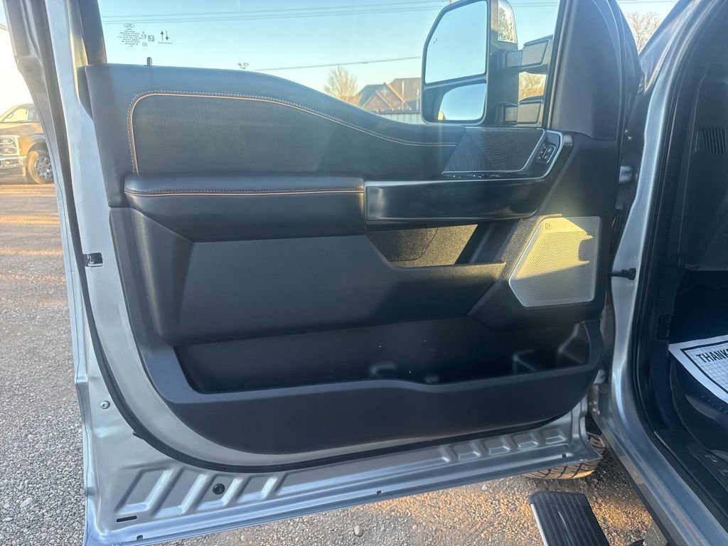 Used 2024 Ford F250 Platinum AWD/4WD image 12