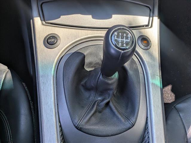 Used 2004 BMW Z4 2.5i RWD image 13