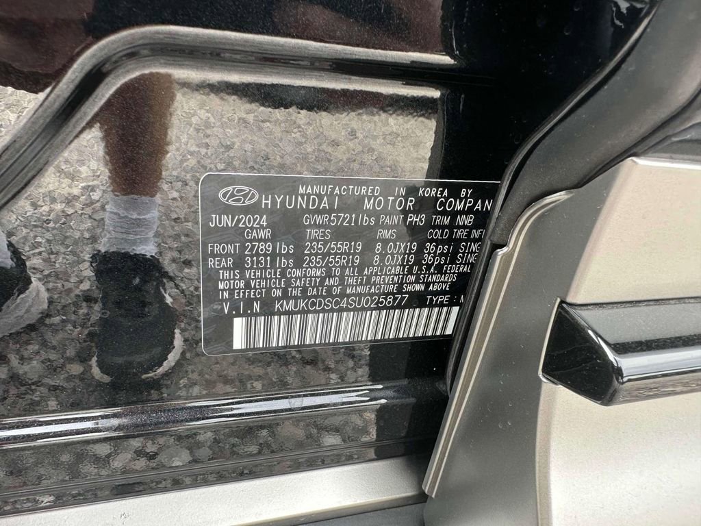 New 2025 Genesis GV60 Advanced AWD/4WD image 17