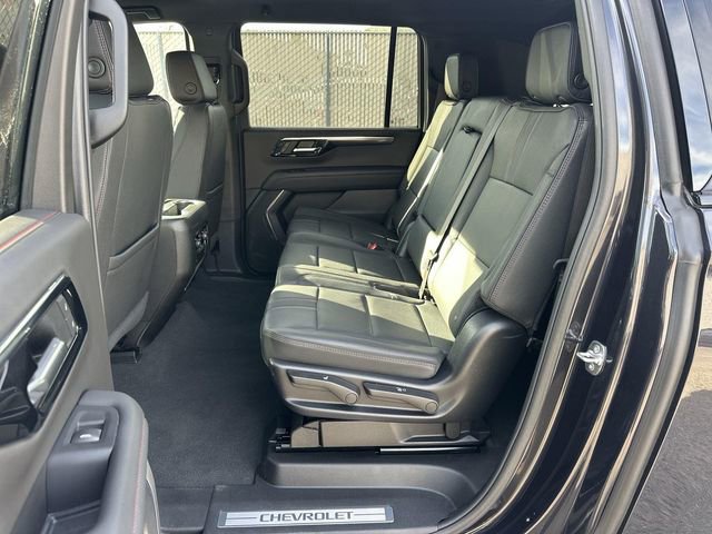 Used 2025 Chevrolet Suburban RST image 24