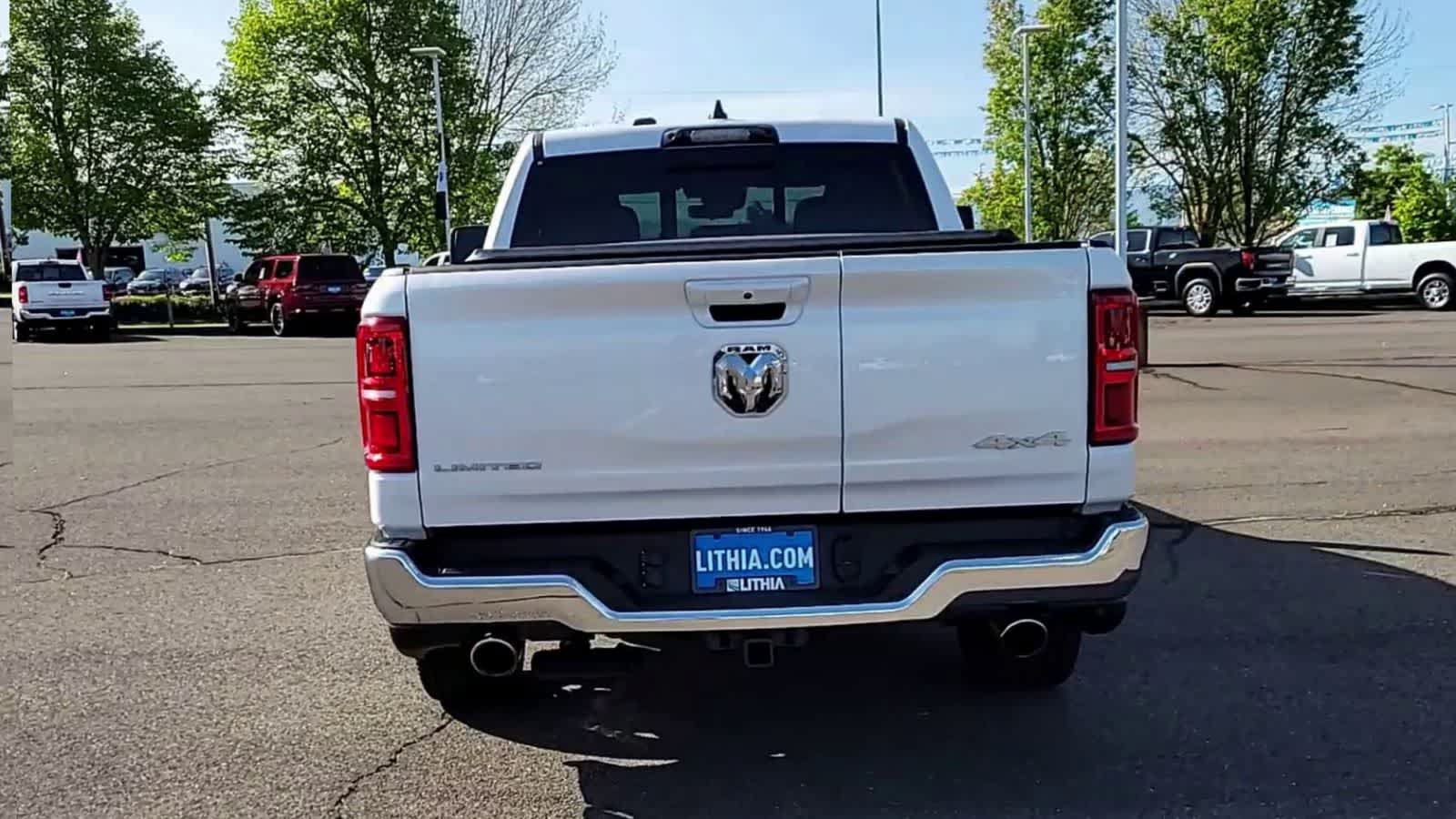 Used 2025 RAM 1500 Limited AWD/4WD image 7