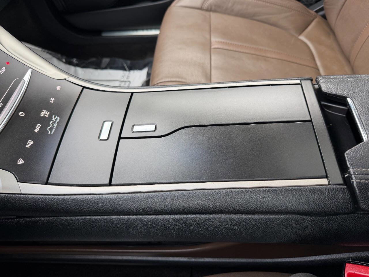 Used 2015 Lincoln MKZ Hybrid w/ Equipment Group 202A Reserve image 46