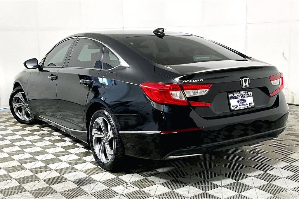 Used 2018 Honda Accord EX image 11