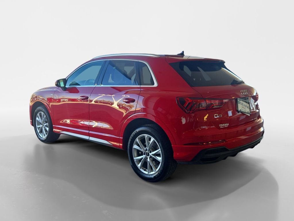 Used 2024 Audi Q3 2.0T Premium image 3