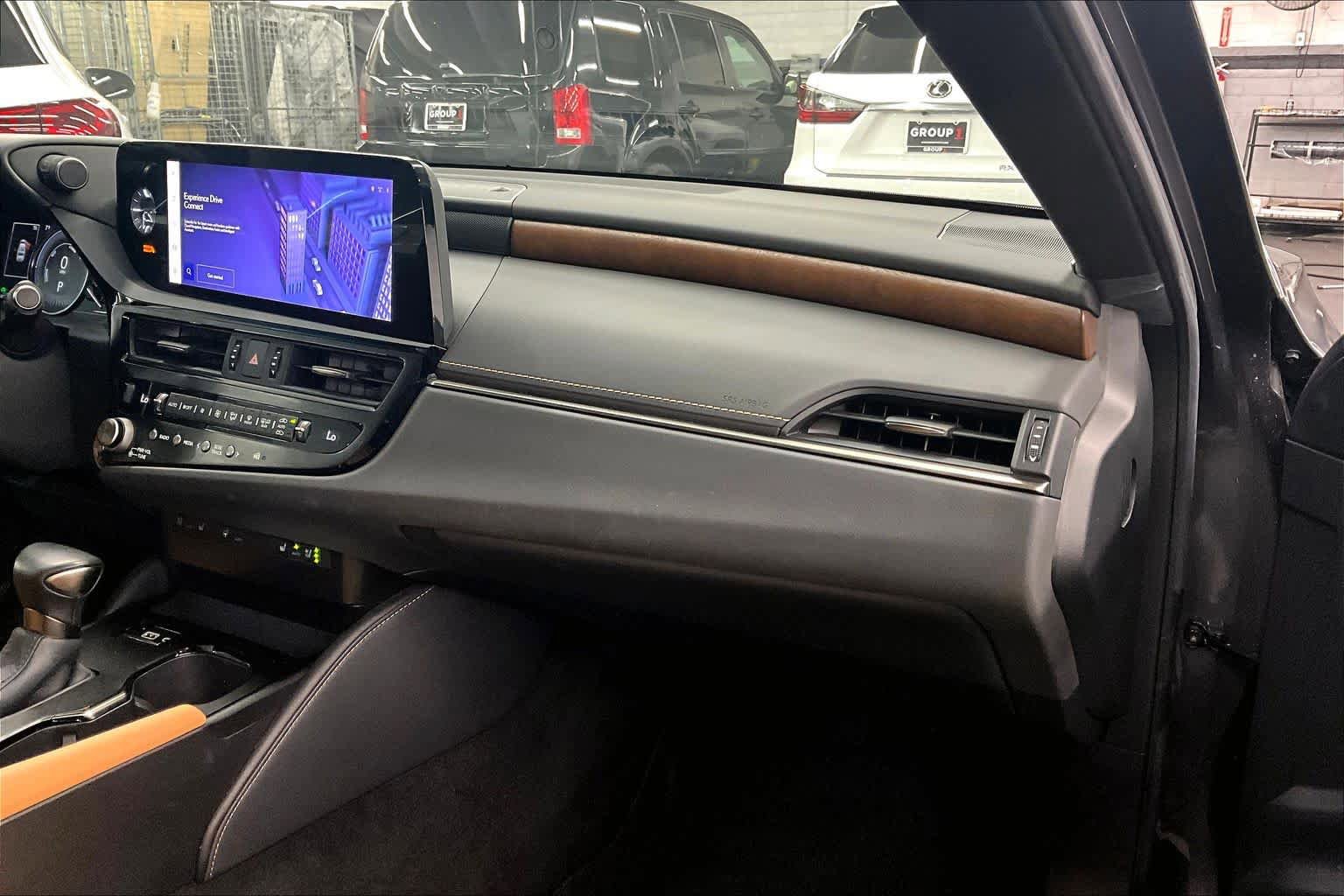 Used 2023 Lexus ES 300h w/ Premium Package FWD image 19
