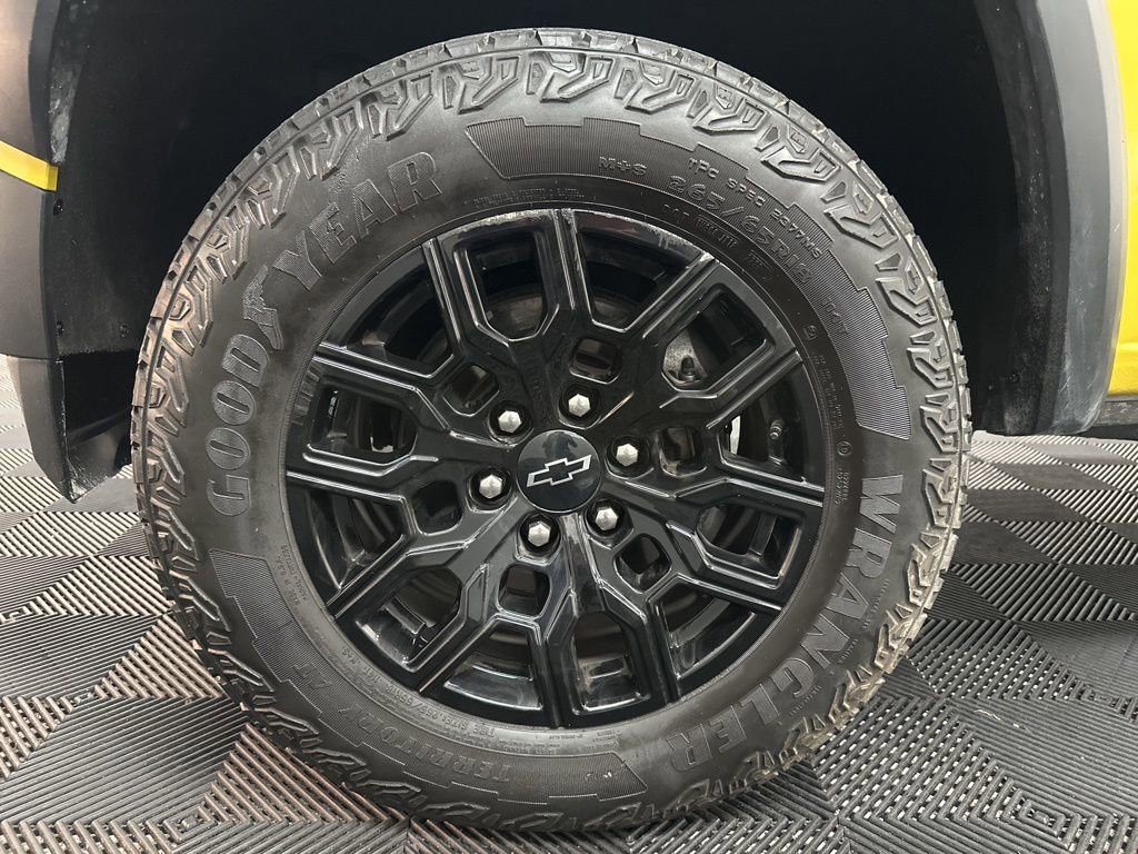 Used 2023 Chevrolet Colorado Trail Boss w/ Advanced Trailering Package AWD/4WD image 37