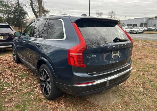 Used 2023 Volvo XC90 B6 Plus w/ Protection Package Premier image 3