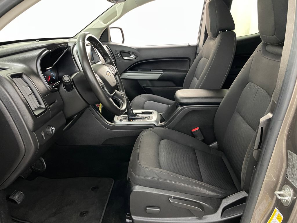 Used 2015 Chevrolet Colorado LT w/ LT Convenience Package RWD image 5