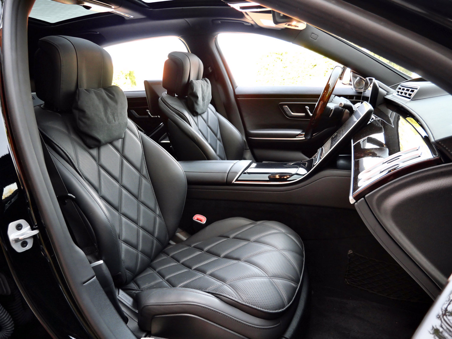Used 2024 Mercedes-Benz Maybach S 580 4MATIC image 29