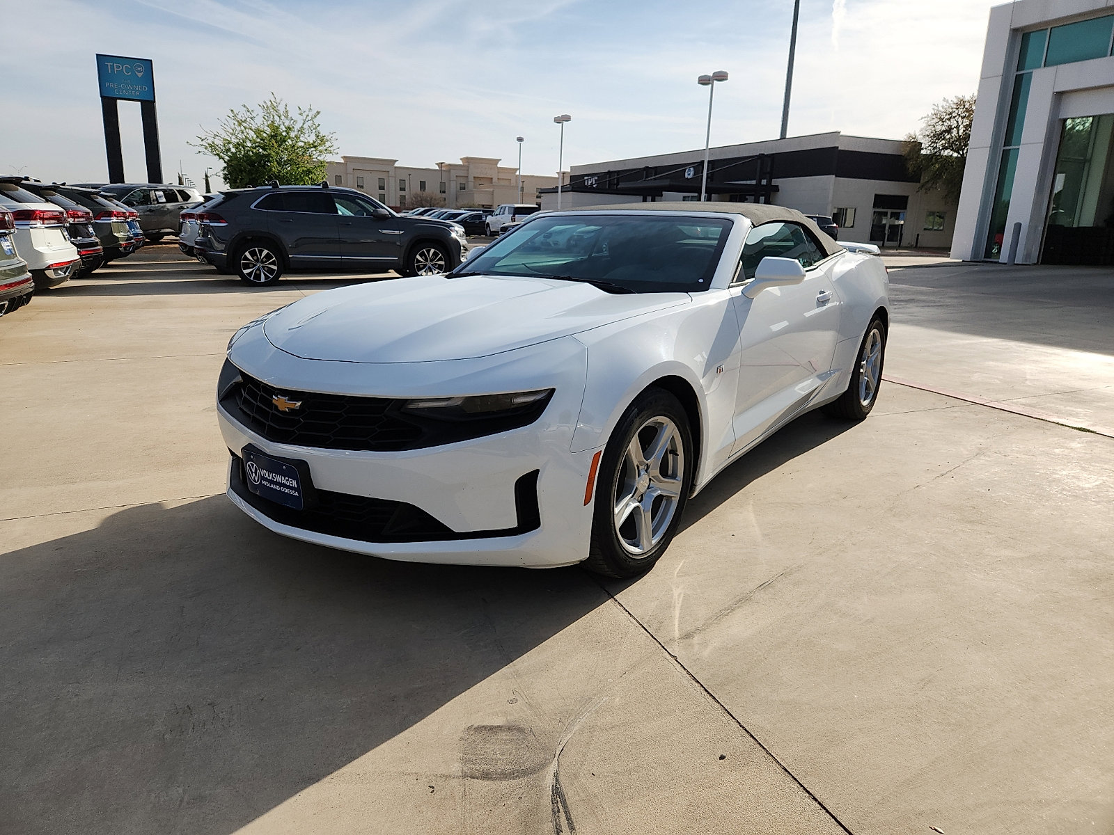 Used 2023 Chevrolet Camaro LT image 3