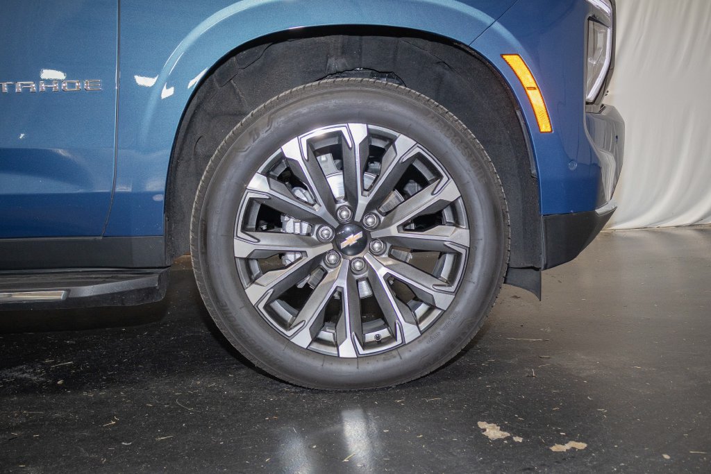 Used 2026 Chevrolet Tahoe High Country w/ Sun And Tow Package AWD/4WD image 9