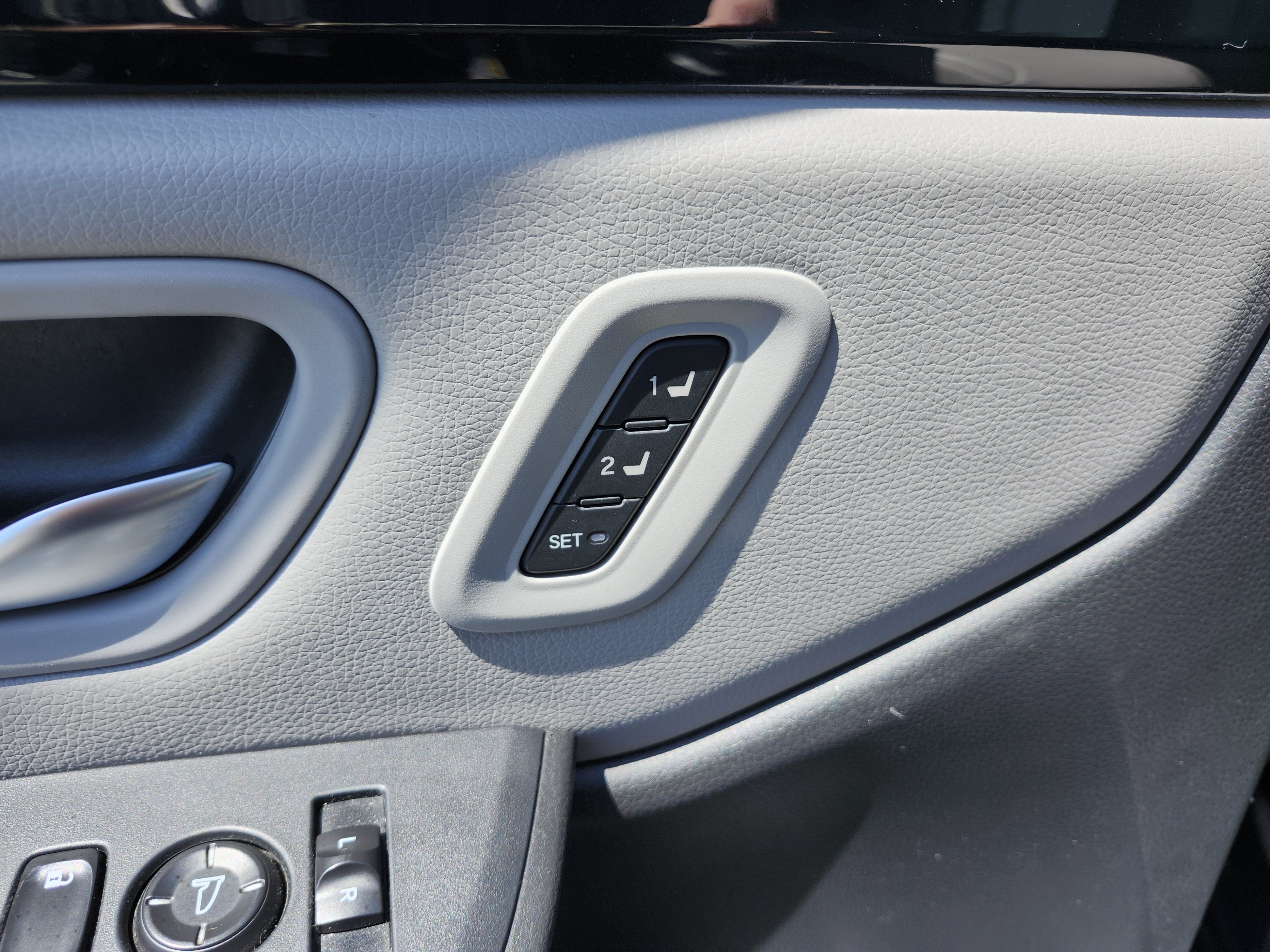 Used 2024 Honda Pilot EX-L image 28