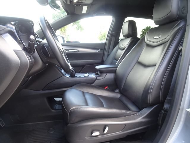Used 2024 Cadillac XT5 Luxury FWD image 7