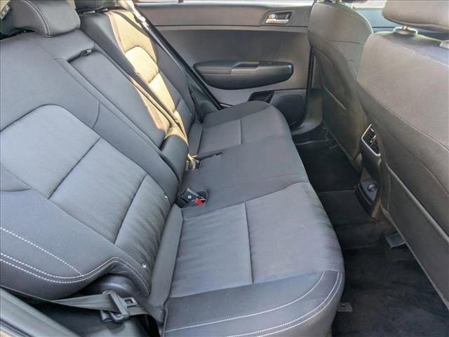 Used 2022 Kia Sportage LX image 18