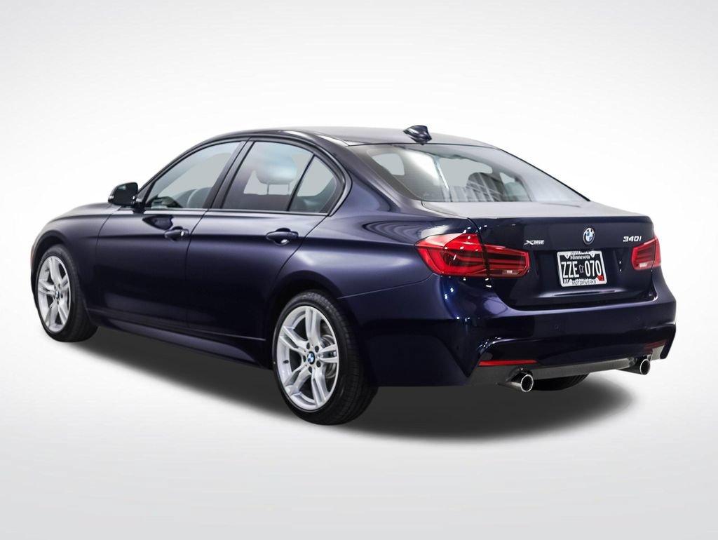 Used 2018 BMW 340i xDrive Sedan AWD/4WD image 3