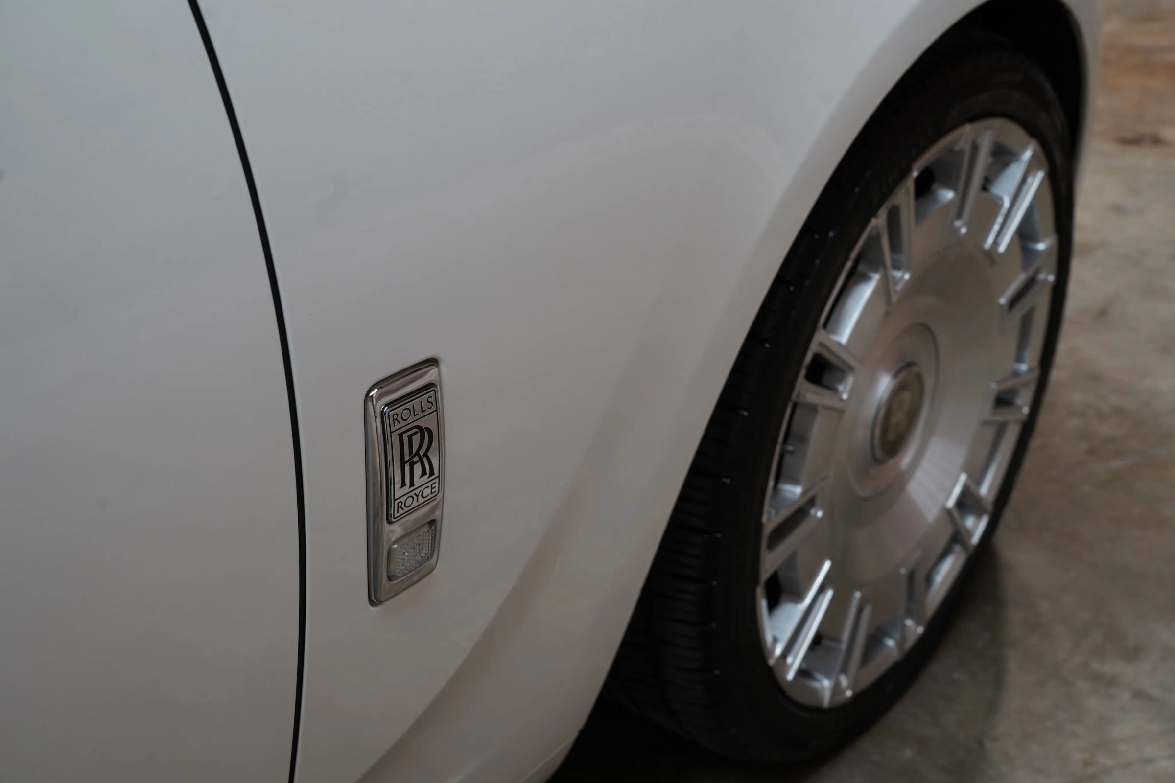 Used 2015 Rolls-Royce Ghost image 66