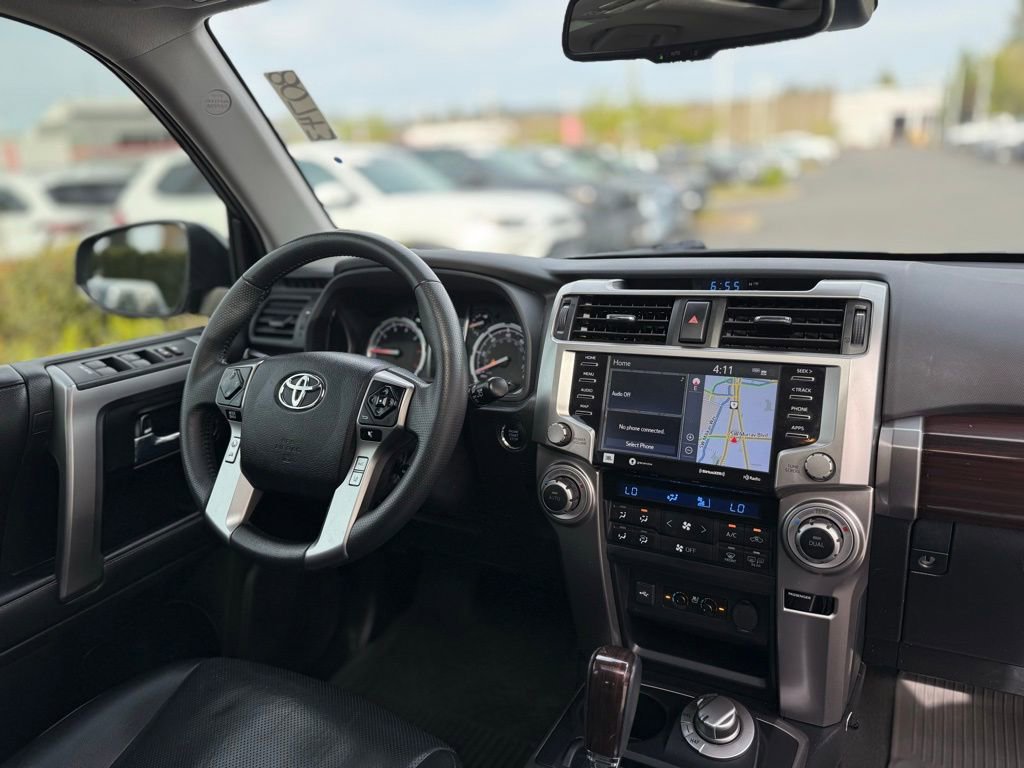 Used 2022 Toyota 4Runner Limited AWD/4WD image 21