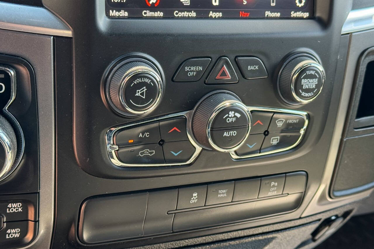Used 2022 RAM 1500 Classic Warlock AWD/4WD image 29