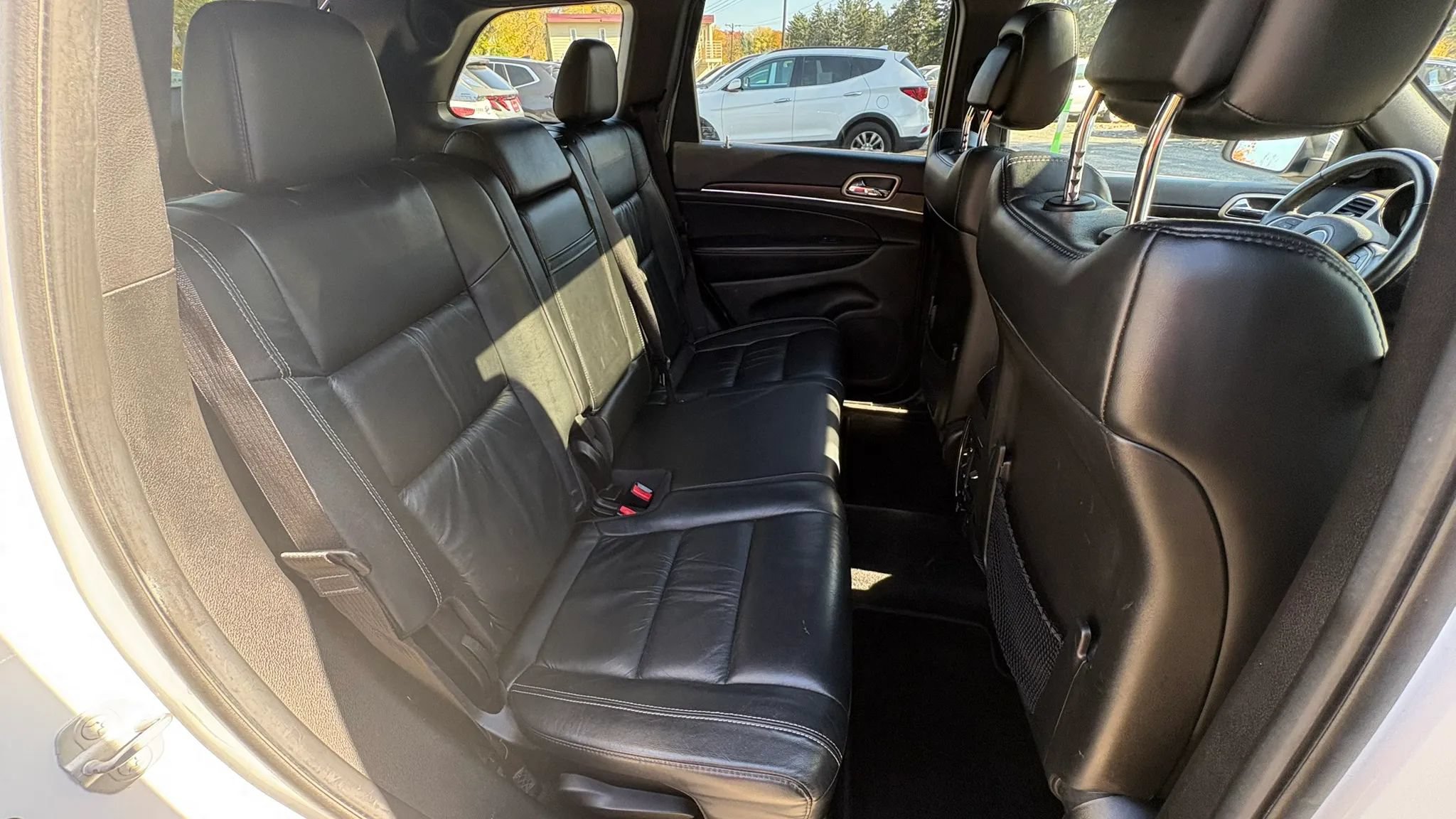 Used 2014 Jeep Grand Cherokee Limited AWD/4WD image 27