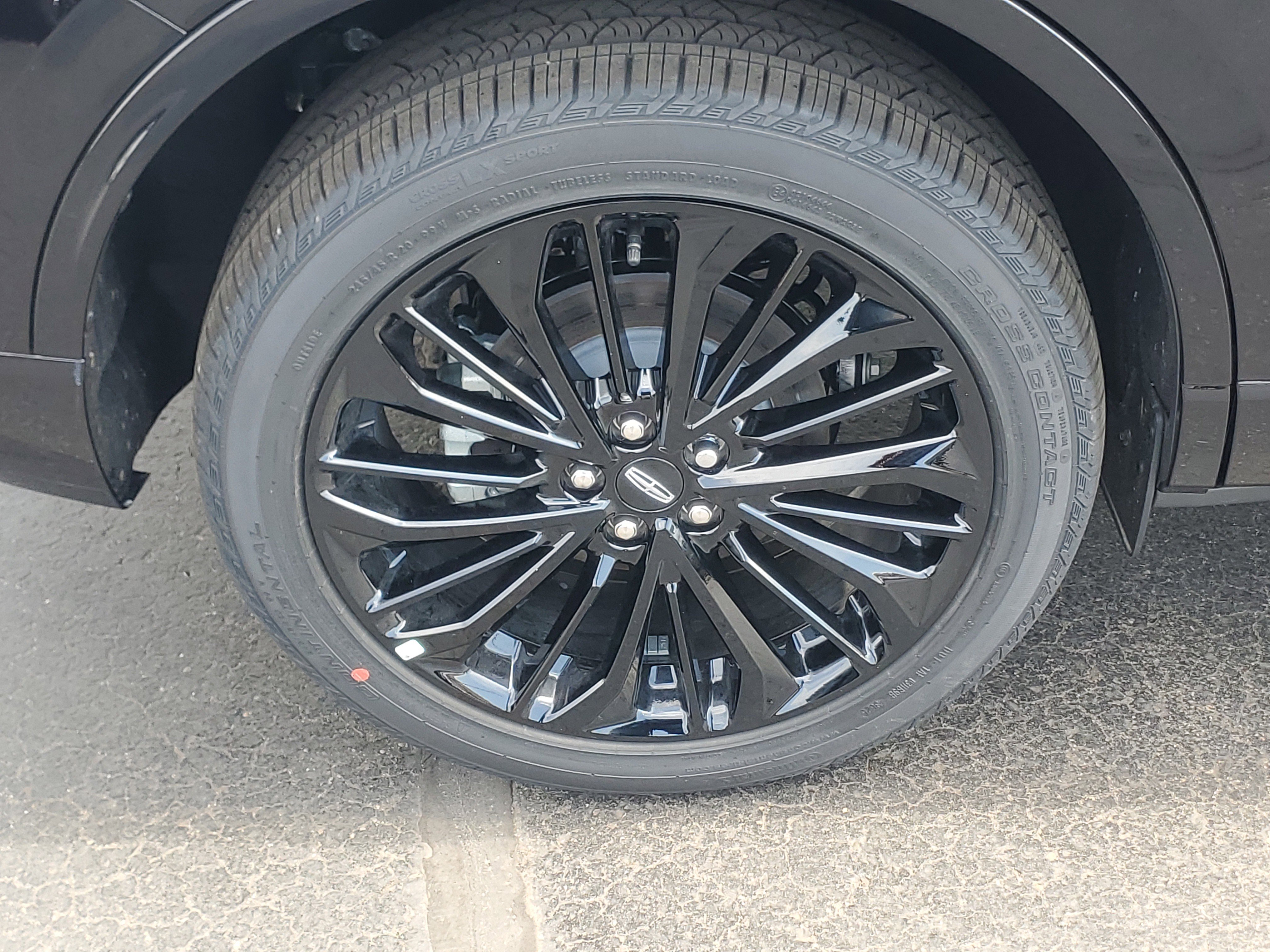 New 2026 Lincoln Corsair Reserve w/ Jet Appearance Package AWD/4WD image 5
