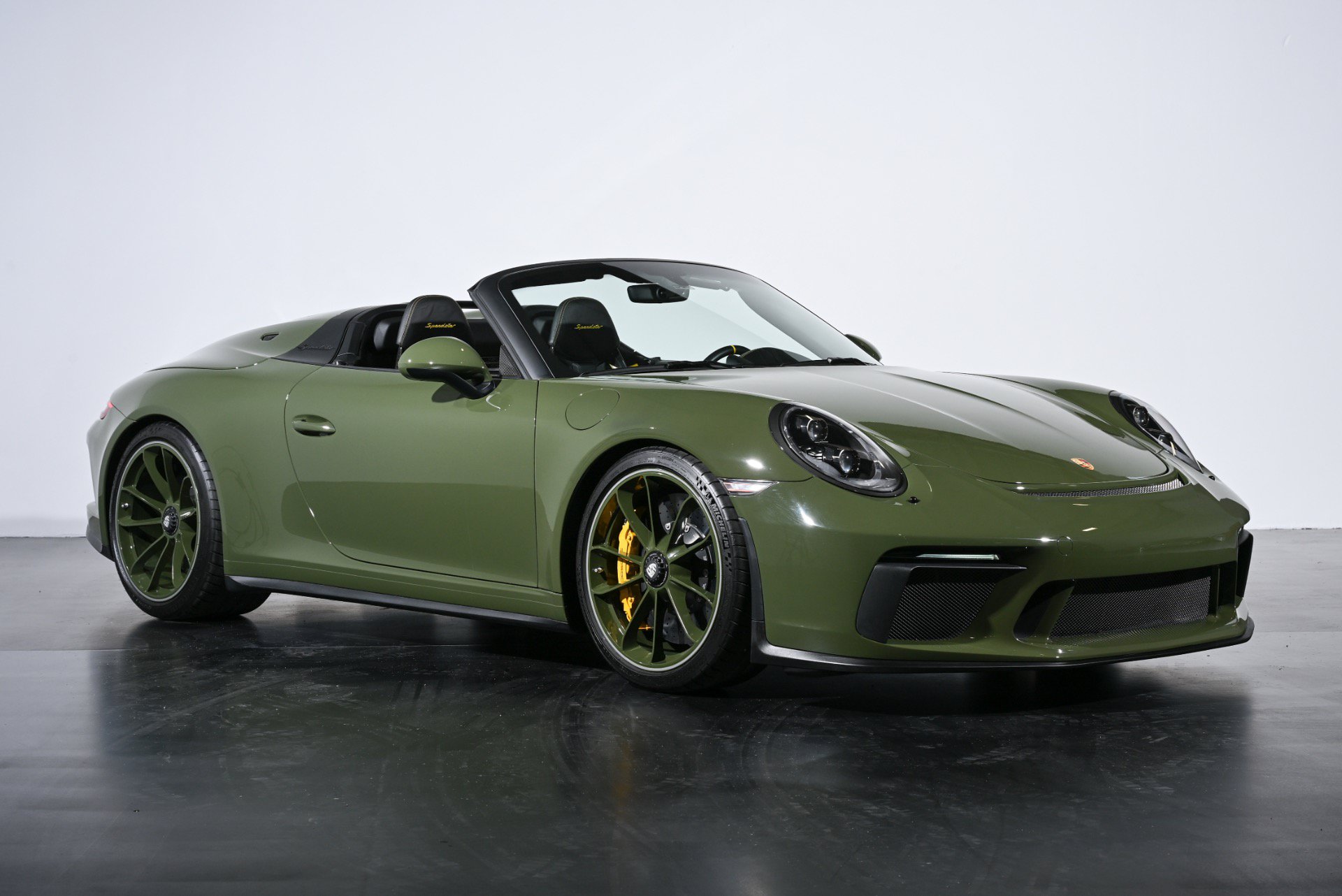 Used 2019 Porsche 911 Speedster RWD image 8