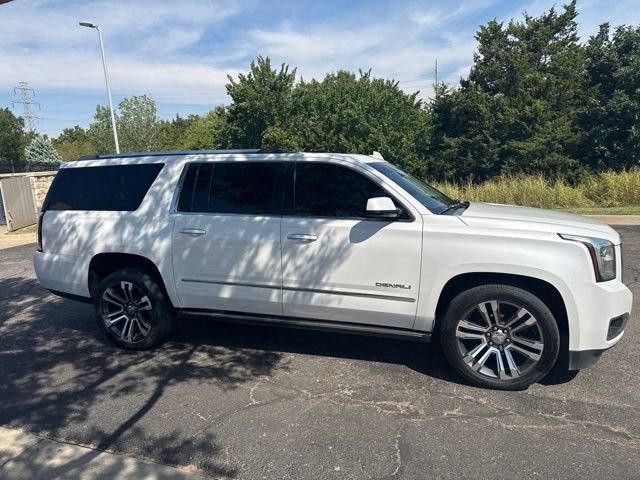 Used 2020 GMC Yukon XL Denali w/ Denali Ultimate Package AWD/4WD image 4