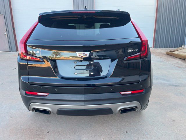 Used 2022 Cadillac XT4 Premium Luxury w/ Cold Weather Package FWD image 5