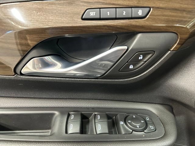 Used 2020 GMC Terrain Denali w/ Denali Premium Package AWD/4WD image 23