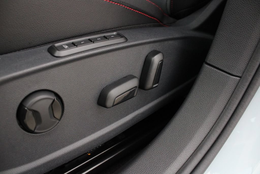 New 2027 Volkswagen Jetta GLI Autobahn FWD image 3