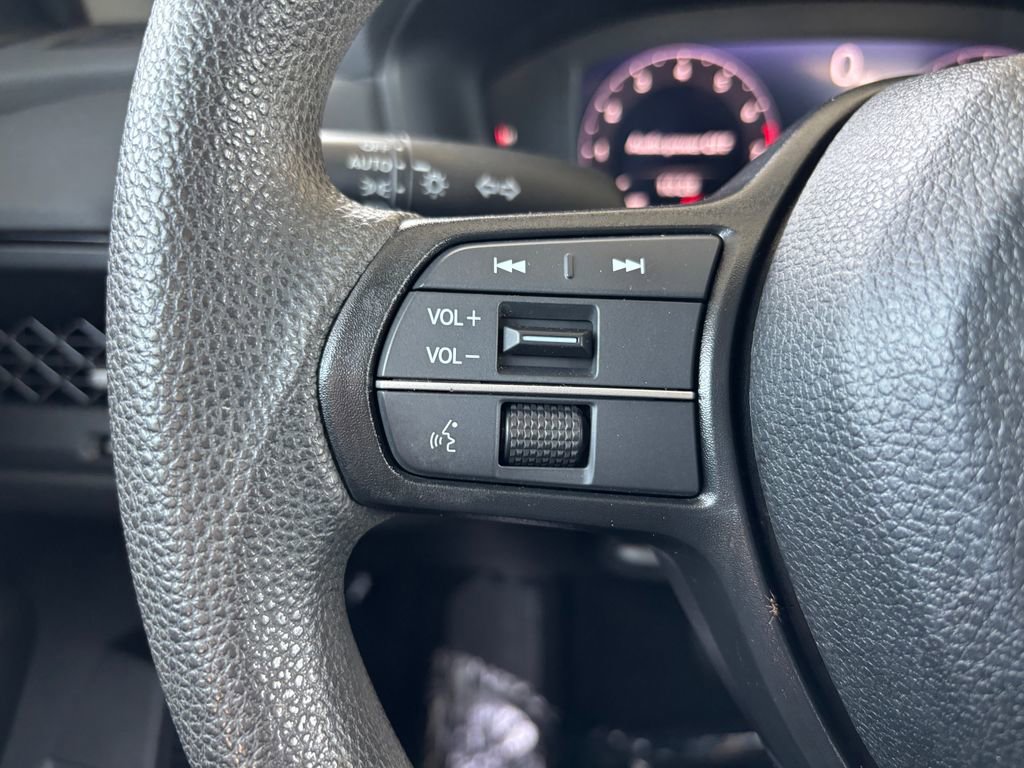 Used 2024 Honda Accord EX image 10