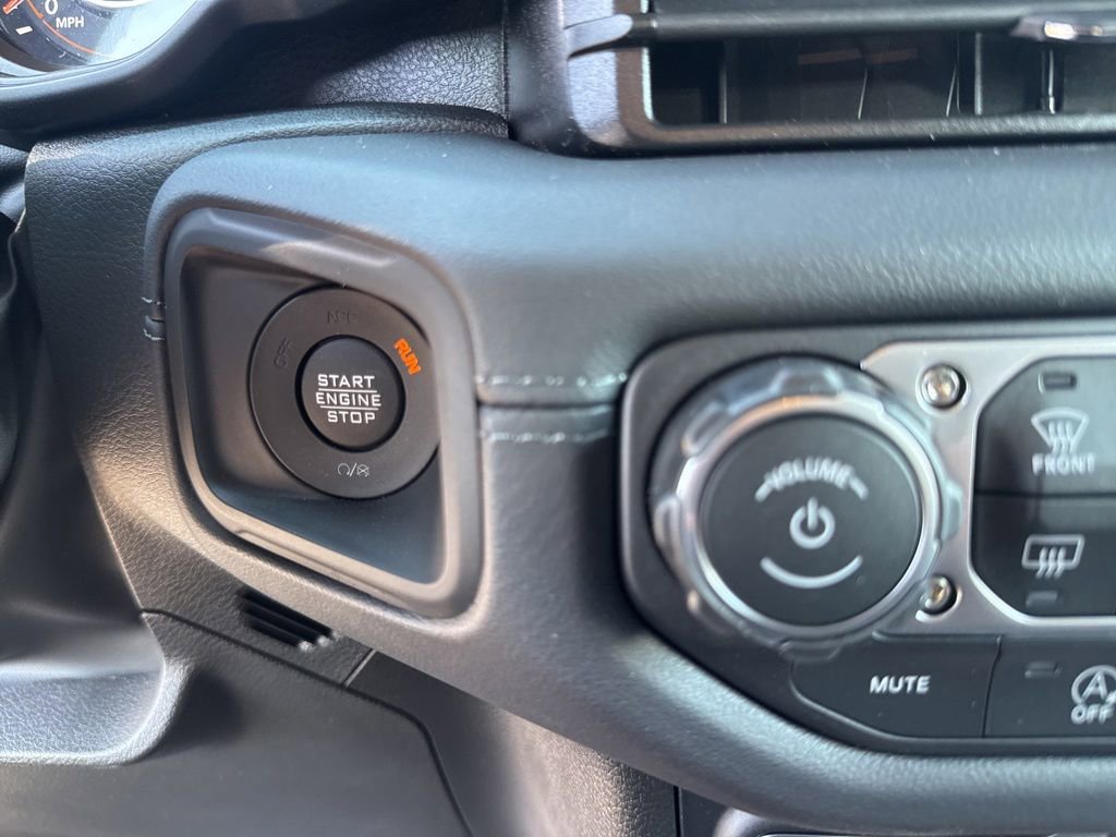 New 2026 Jeep Wrangler Unlimited Sahara AWD/4WD image 16