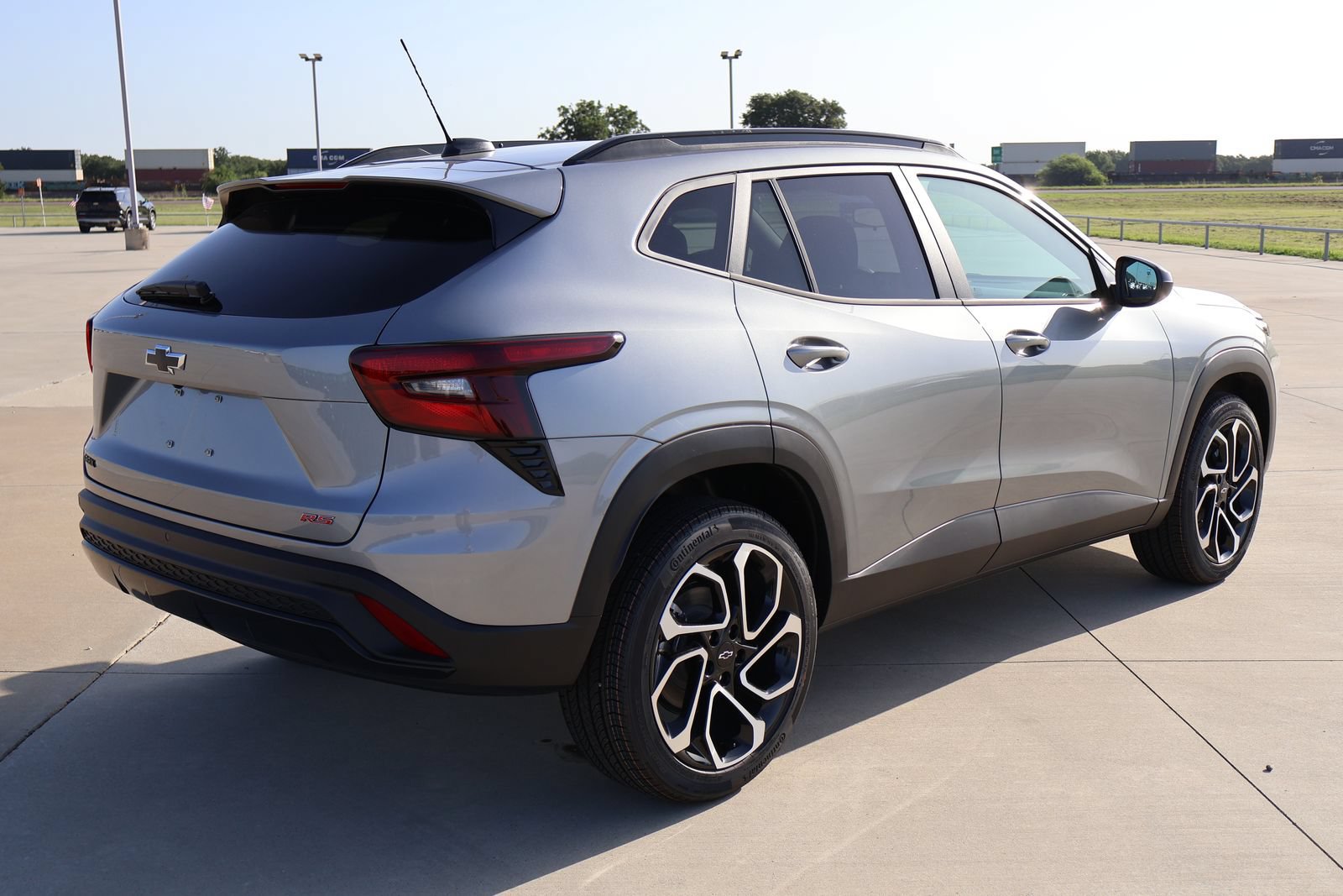 New 2026 Chevrolet Trax RS w/ Driver Confidence Package FWD image 4