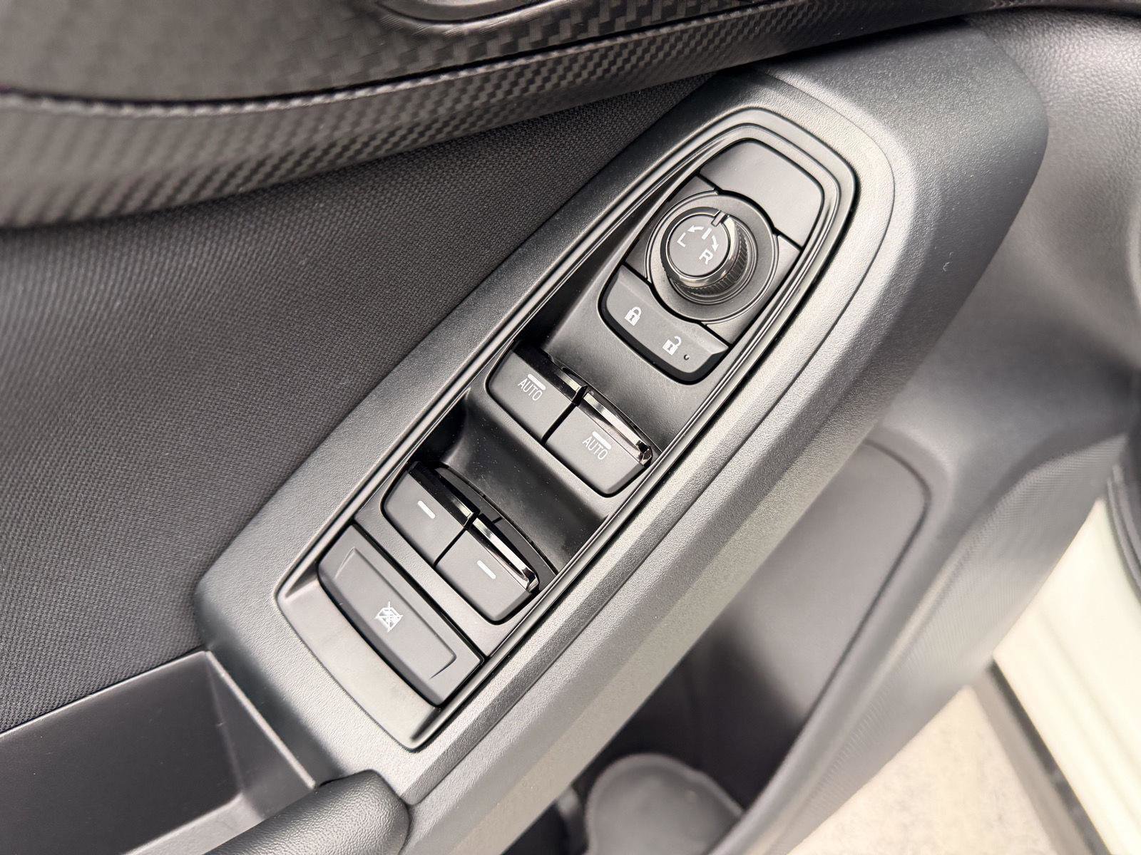 Certified 2023 Subaru Crosstrek 2.0i image 14