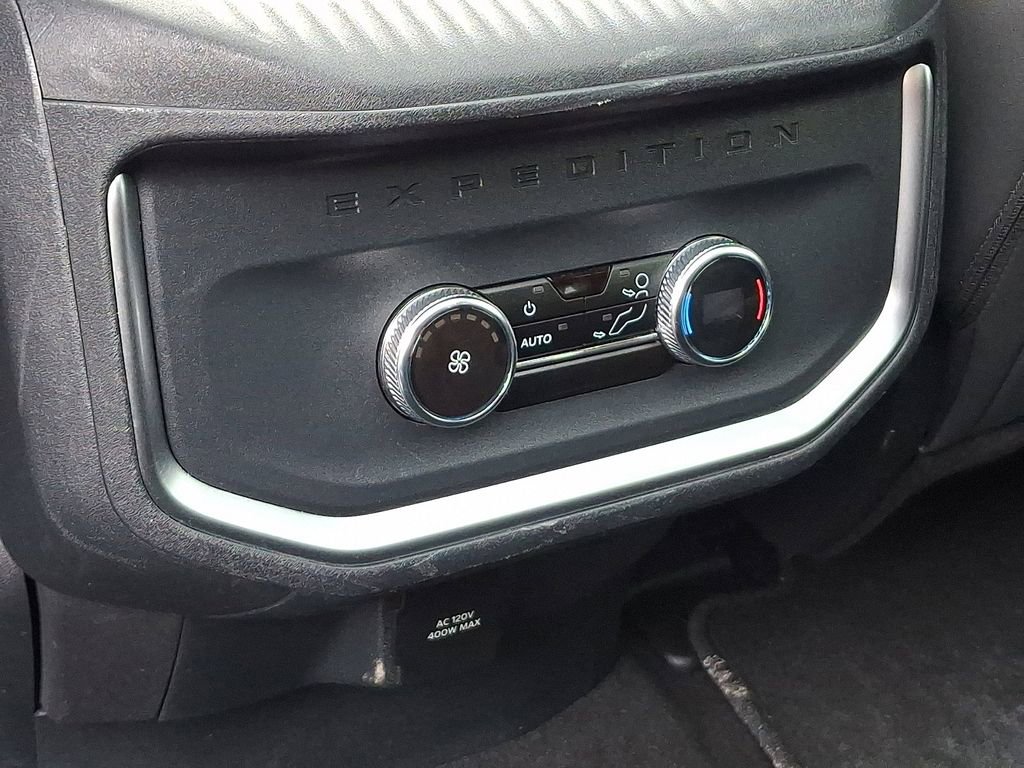 Used 2025 Ford Expedition Active AWD/4WD image 11