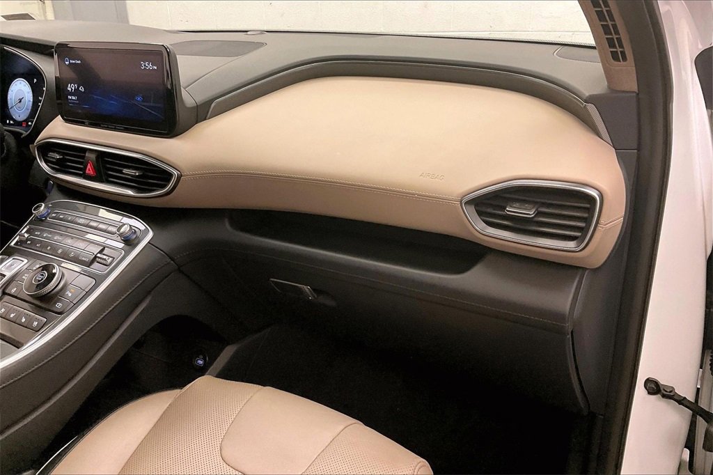 Used 2021 Hyundai Santa Fe Limited w/ Cargo Package image 15