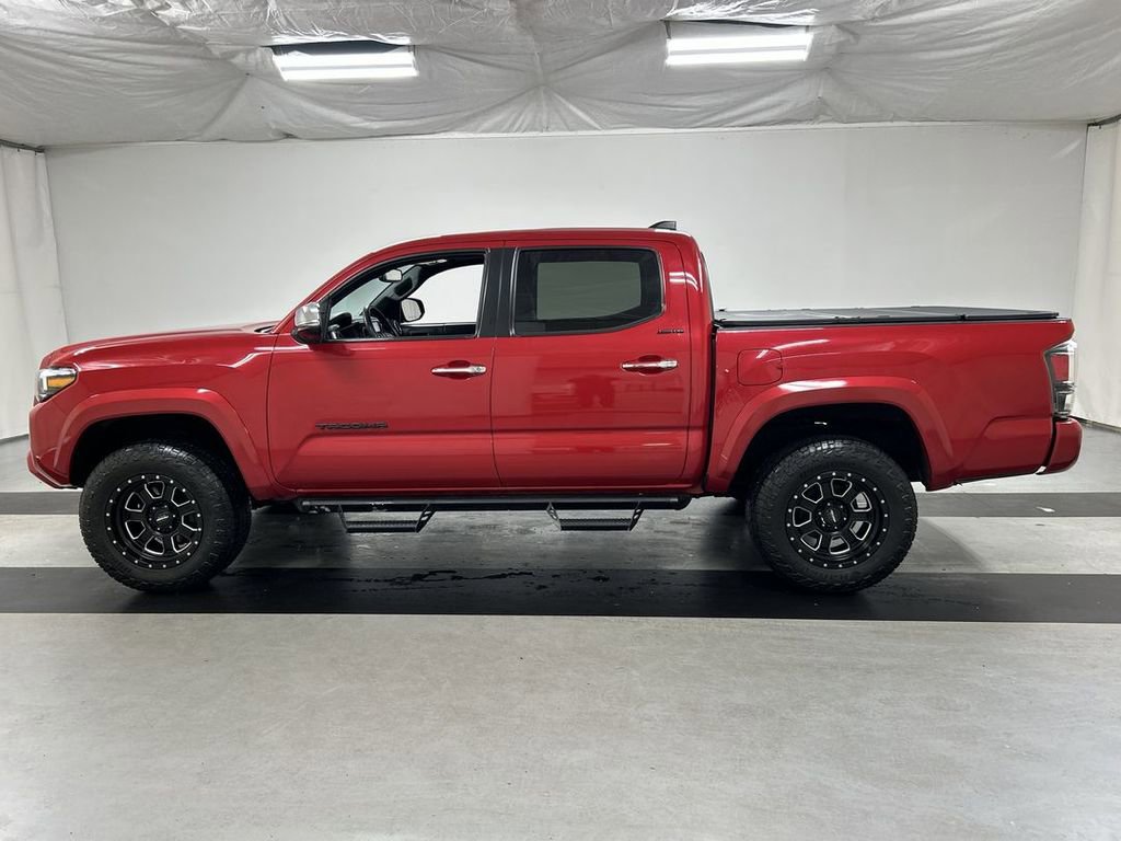 Used 2022 Toyota Tacoma Limited AWD/4WD image 6