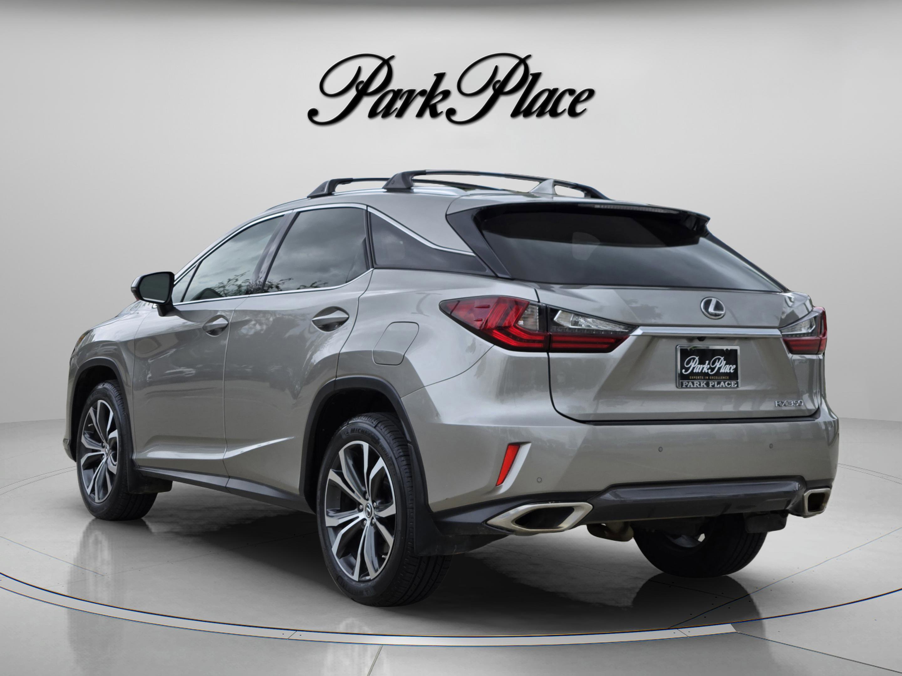 Used 2018 Lexus RX 350 FWD w/ Premium Package image 3