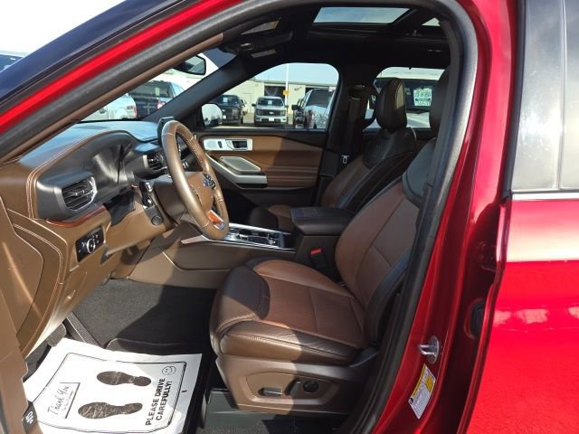 Certified 2024 Ford Explorer King Ranch w/ Technology Package AWD/4WD image 26