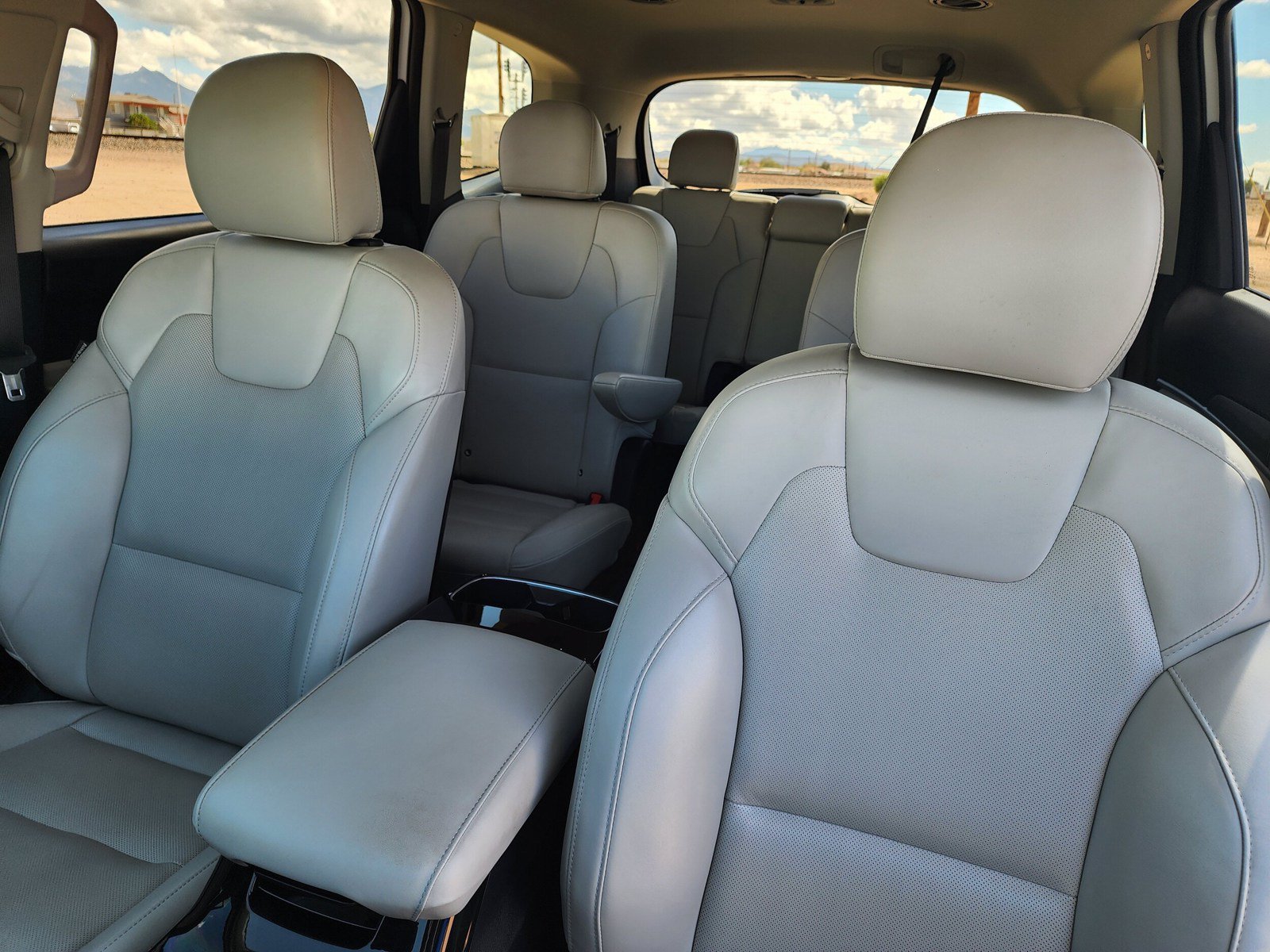 Used 2021 Kia Telluride S AWD/4WD image 18