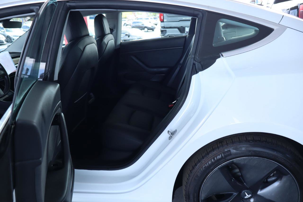 Used 2018 Tesla Model 3 Long Range RWD image 27