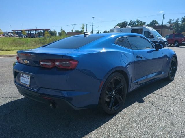 Used 2019 Chevrolet Camaro LT RWD image 4