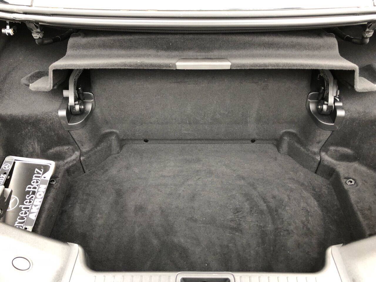 Used 2017 Mercedes-Benz SL 63 AMG image 7