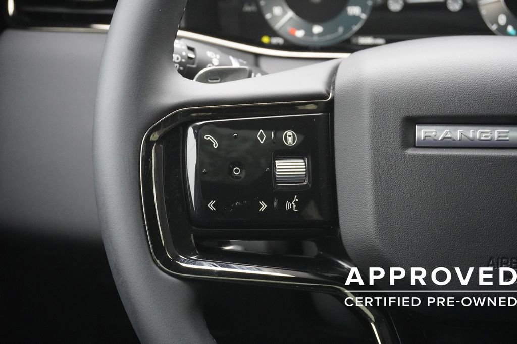 Used 2026 Land Rover Range Rover Evoque S image 12