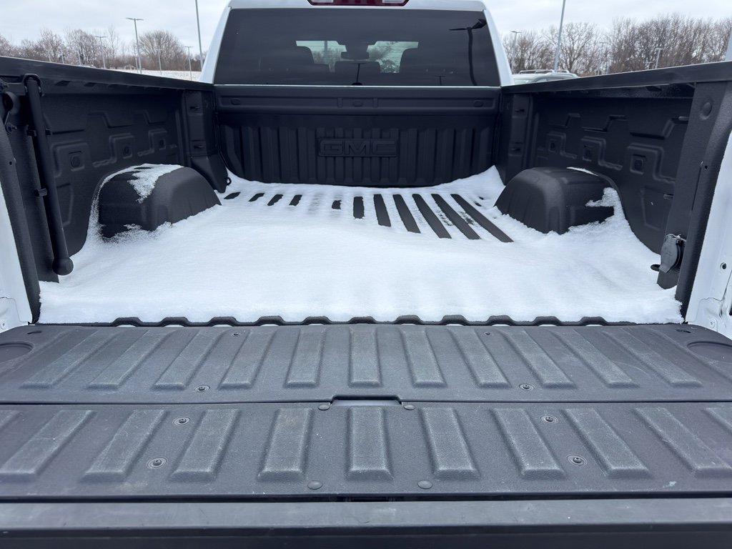 Used 2022 GMC Sierra 1500 SLE w/ X31 Off-Road Package image 9