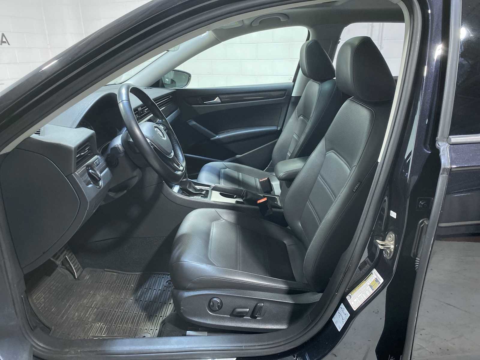 Used 2020 Volkswagen Passat 2.0T R-Line video 2