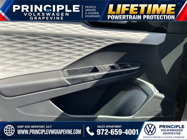 Used 2023 Volkswagen Taos S w/ Driver Assistance Package FWD image 10