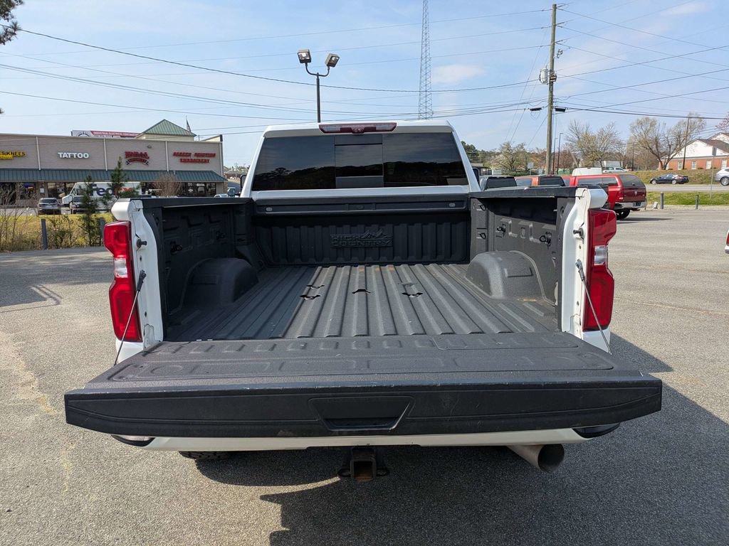 Used 2021 Chevrolet Silverado 2500 High Country w/ Z71 Off-Road Package image 6