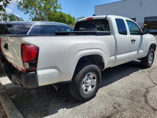 Used 2023 Toyota Tacoma SR AWD/4WD image 5